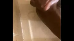 Afspelen BBW MILF duurt 30 minuten om haar BBC -masturbatie te perfectioneren