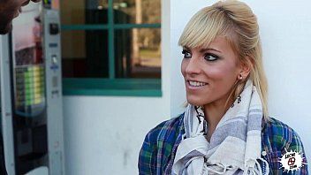 Redare Carmen din pitesti face o muie cu gat ei mare filme xnxx online