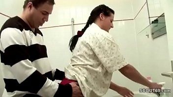 Odtwórz Sylwester kryminalny xxx 2018 prawdziwe porno xxx z kolegą uprawiającym seks w kuchni