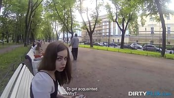 Abspielen Sex in der Öffentlichkeit mit schönem und sexy spanischem Sex