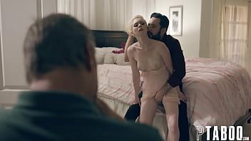 أحمر الشعر يمارس الجنس الشرجي الحسي للغاية مع هذا الذكر ويمكنها القيام بذلك