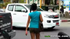 Redare Interracial POV Romp cu Petite Filipina Hooker