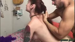 تشغيل أحمر الشعر جبهة تحرير مورو الإسلامية البنفسجي مونرو يذهب البرية في على حوض الاستحمام